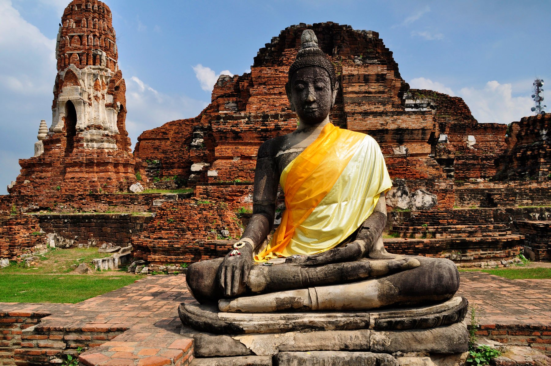 A Day at Ayutthaya Ancient Ruins